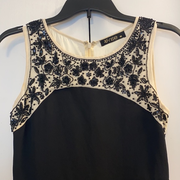 Sleeveless Beaded Dress - Picture 3 of 5